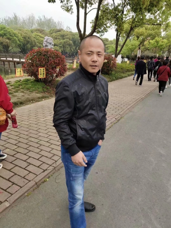 傻子的第一张照片--南宁相亲服务中心