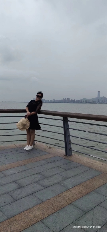 清秋的第一张照片--南宁相亲服务中心