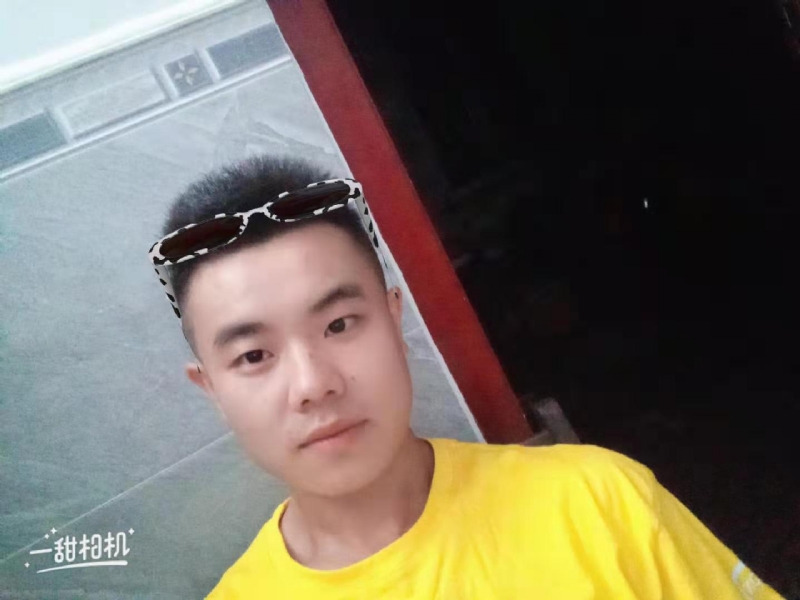 建国90周年的学渣的第一张照片--南宁相亲服务中心