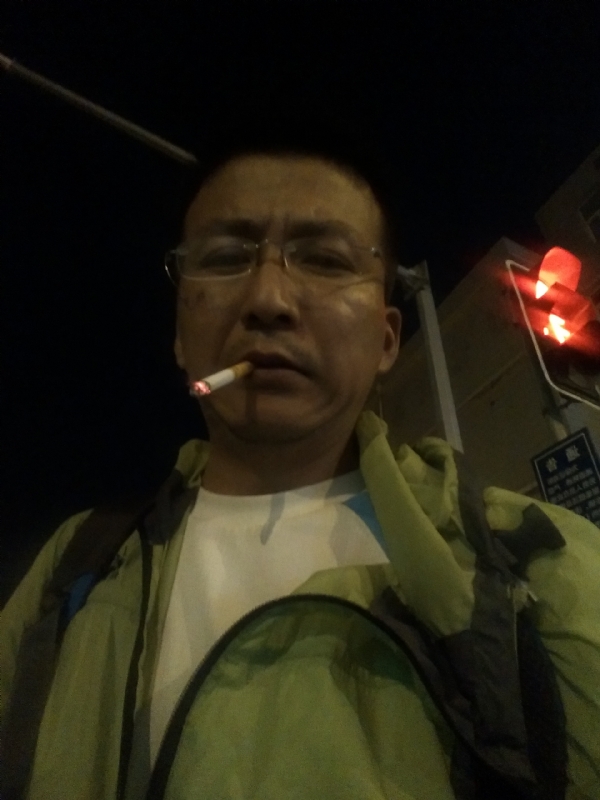 认真的生活的第一张照片--南宁相亲服务中心