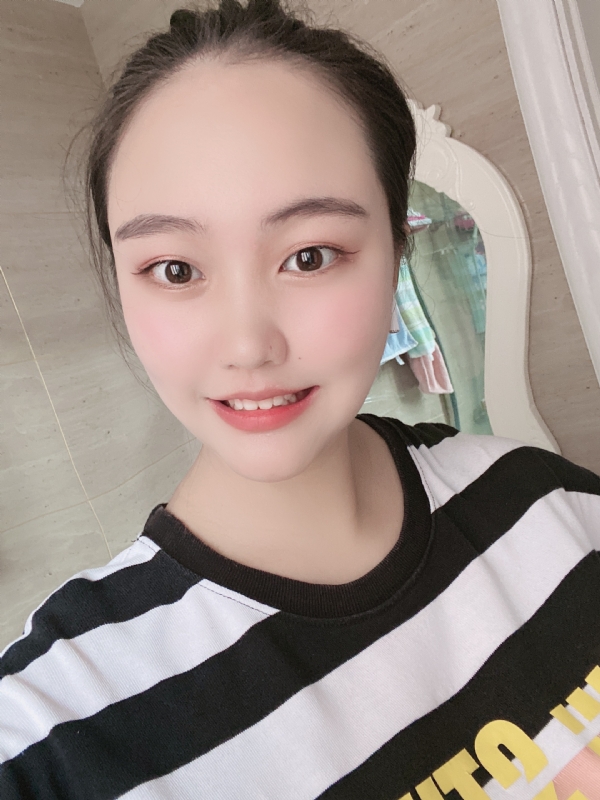 灵儿的第二张照片--南宁相亲服务中心