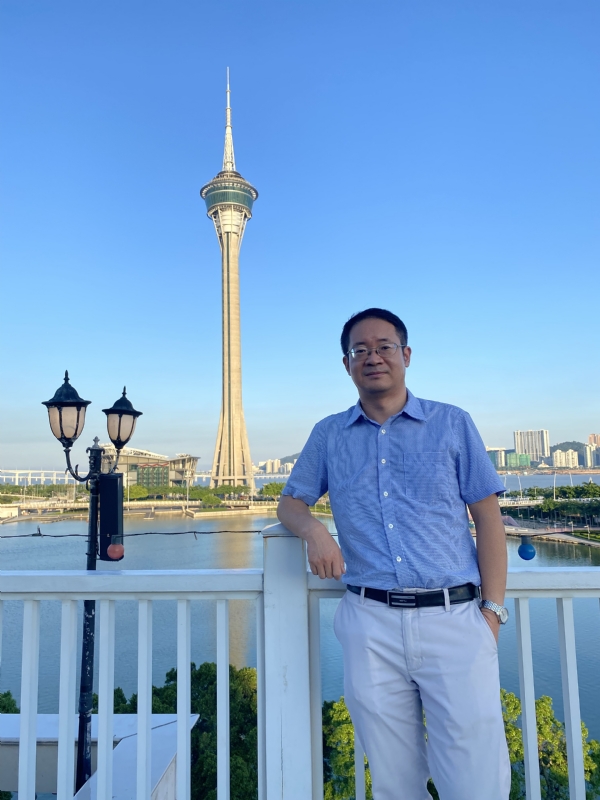 Yangyi的第三张照片--南宁相亲服务中心