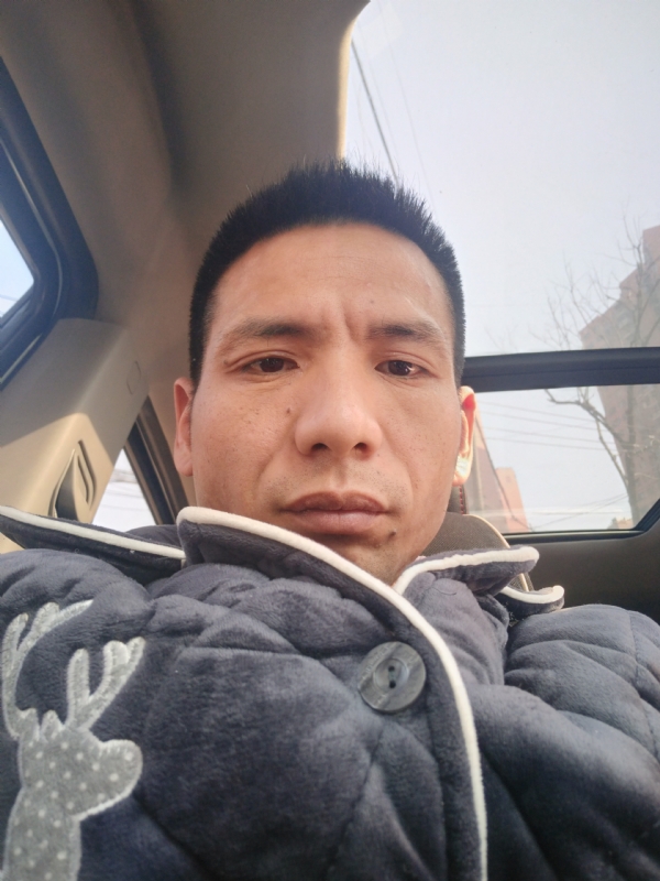 青春不长在的第一张照片--南宁相亲服务中心