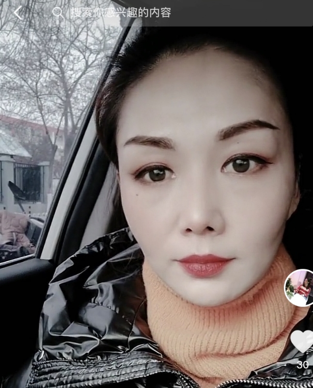 蔷薇的第一张照片--南宁相亲服务中心