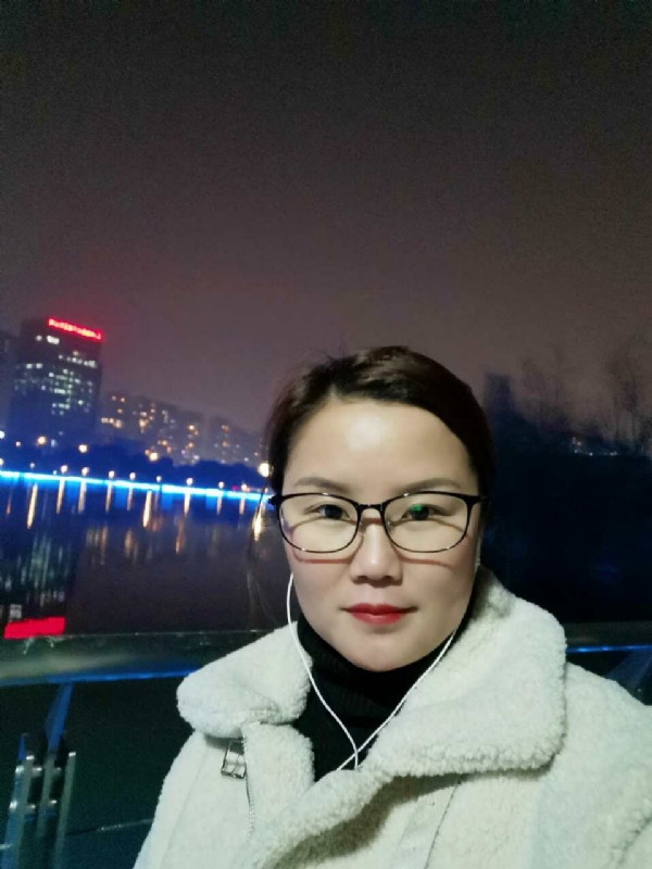 小英的第一张照片--南宁相亲服务中心