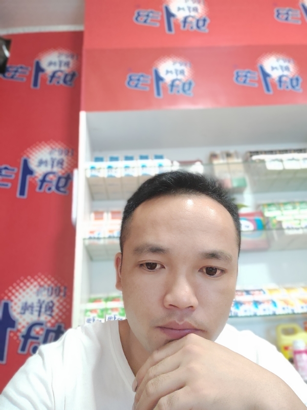 小老弟的第二张照片--南宁相亲服务中心