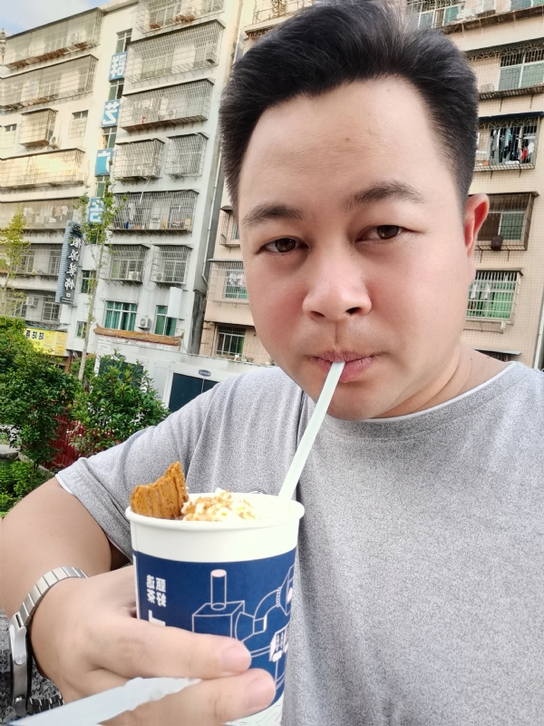 K金o的第一张照片--南宁相亲服务中心