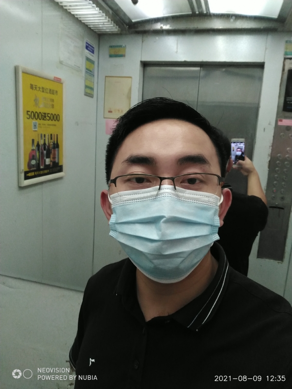 宅男遇上爱的第一张照片--南宁相亲服务中心