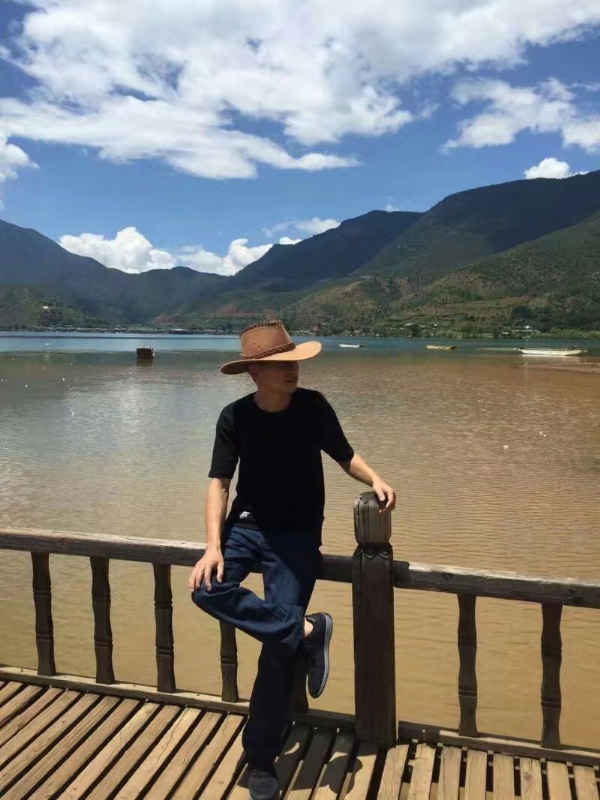 剑胆琴音的第一张照片--南宁相亲服务中心