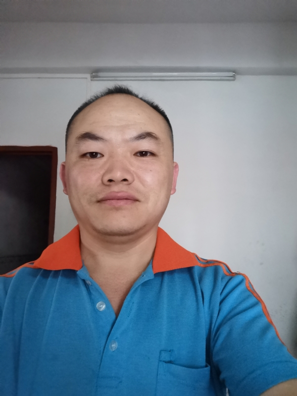 与子携老的第六张照片--南宁相亲服务中心