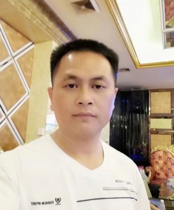 小梁的第二张照片--南宁相亲服务中心