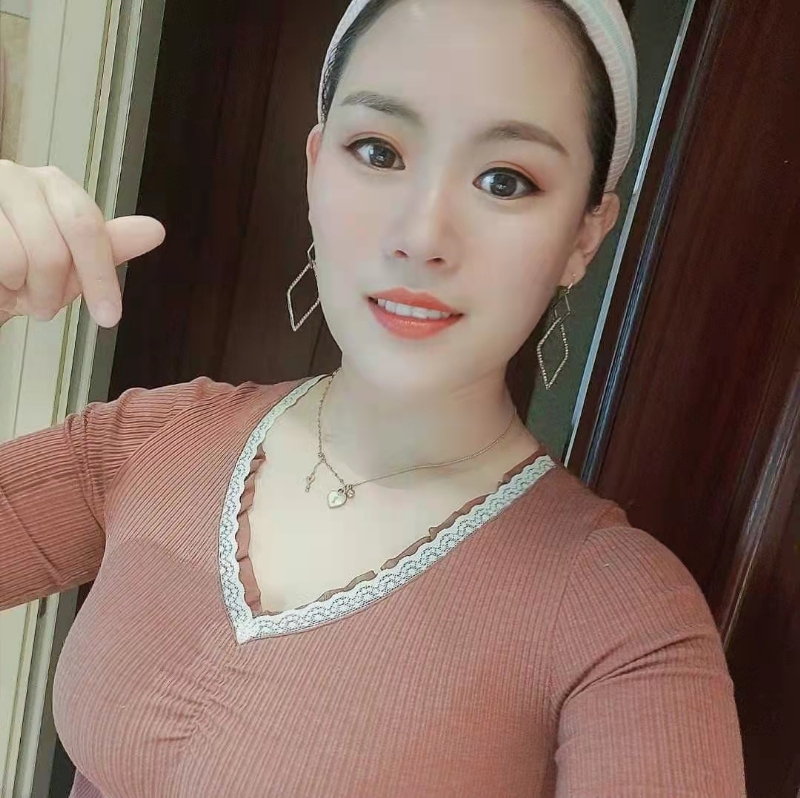 蜜&糖的第一张照片--南宁相亲服务中心