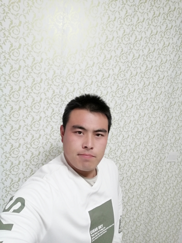 看草莓在跳舞的第一张照片--南宁相亲服务中心