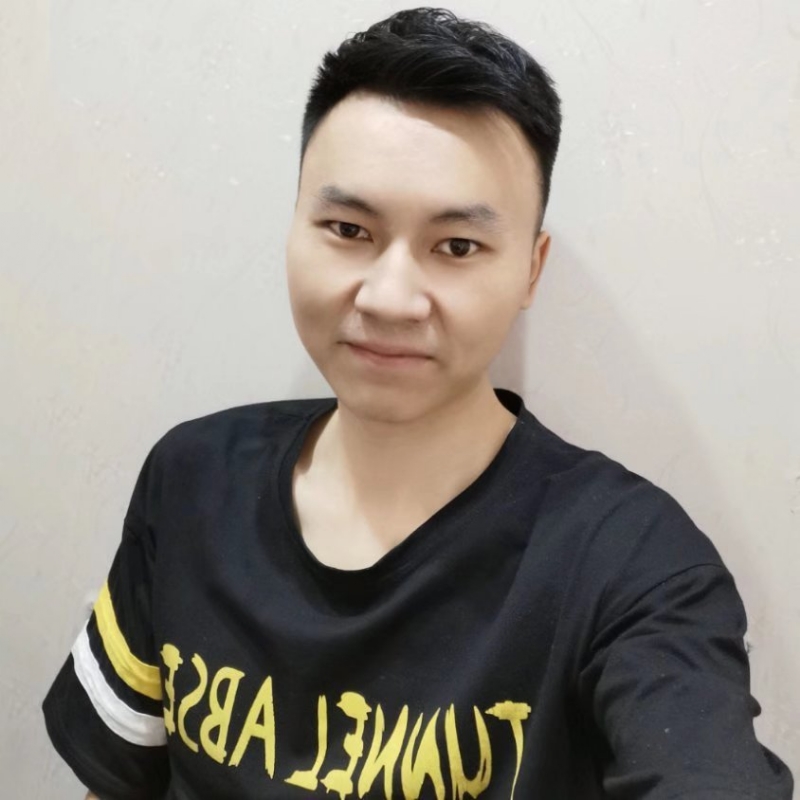 大男孩的第一张照片--南宁相亲服务中心