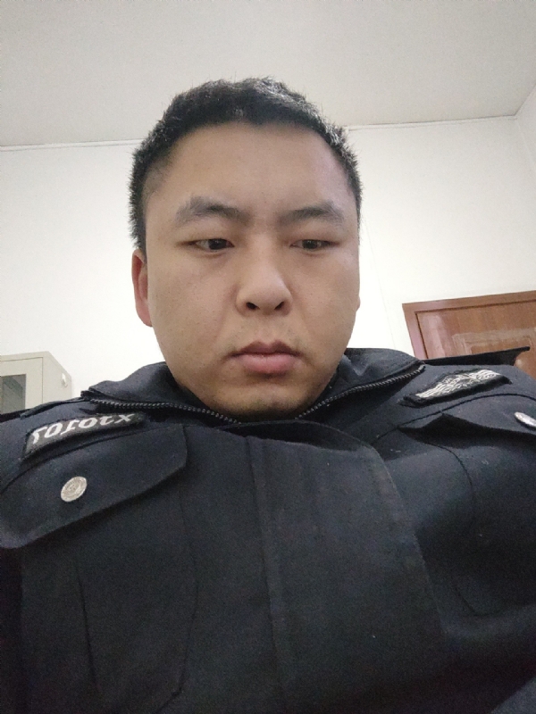 好纠结的第一张照片--南宁相亲服务中心