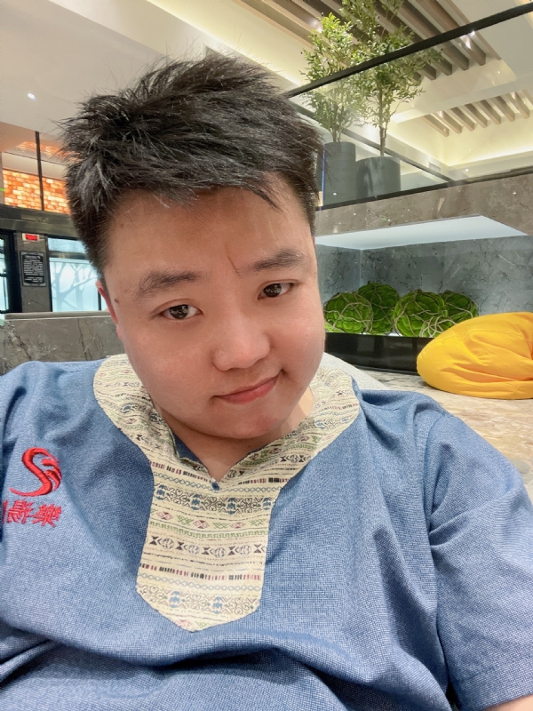 小恶魔的第二张照片--南宁相亲服务中心