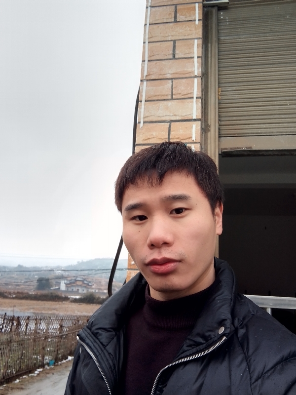 银色的羽翼的第一张照片--南宁相亲服务中心