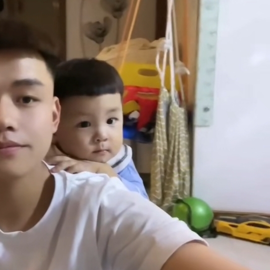 嘻嘻嘻的第一张照片--南宁相亲服务中心