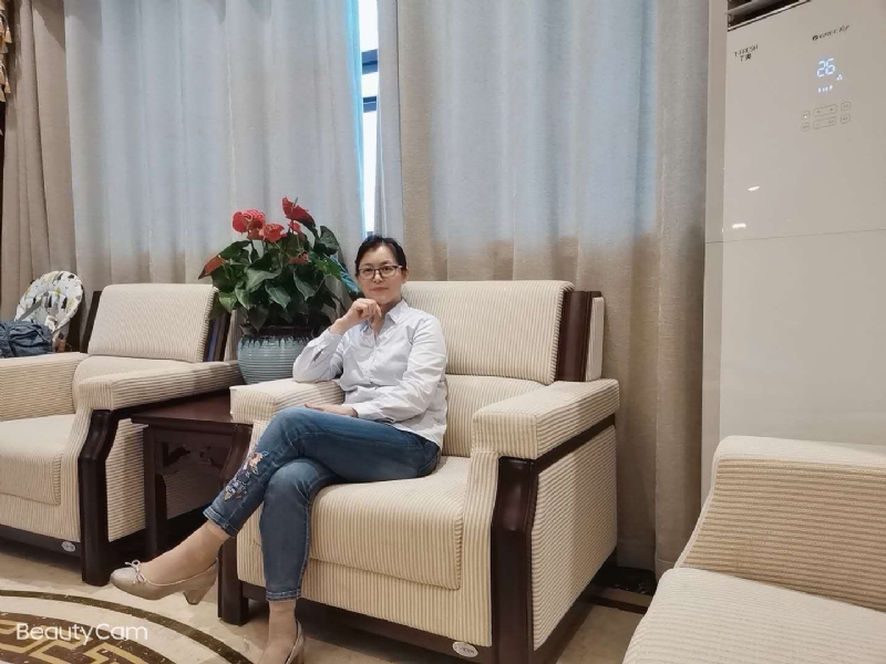 秋水伊人的第一张照片--南宁相亲服务中心