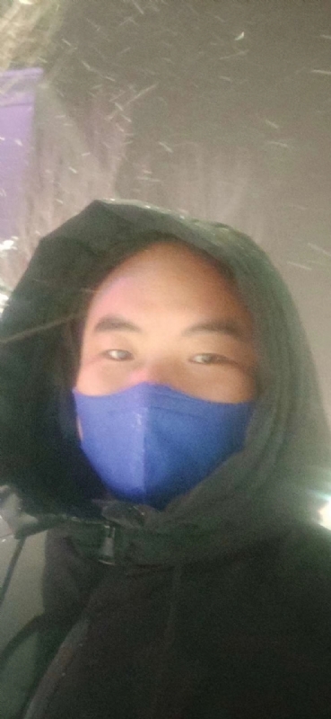 海子的第一张照片--南宁相亲服务中心