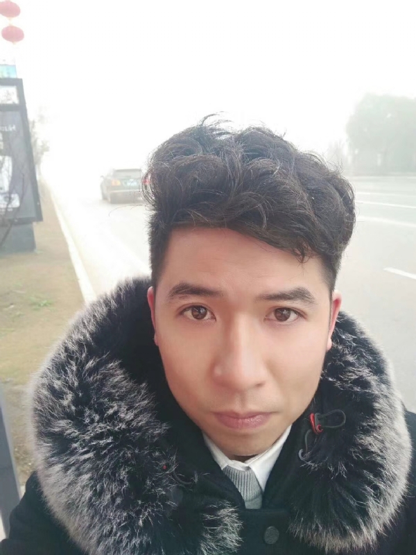 开心快乐每一天的第一张照片--南宁相亲服务中心