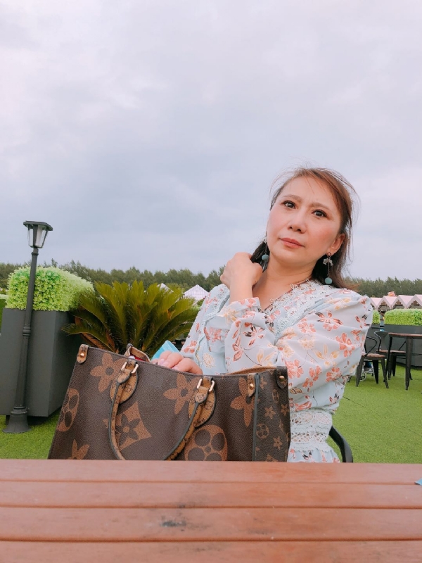 鸿运来的第一张照片--南宁相亲服务中心