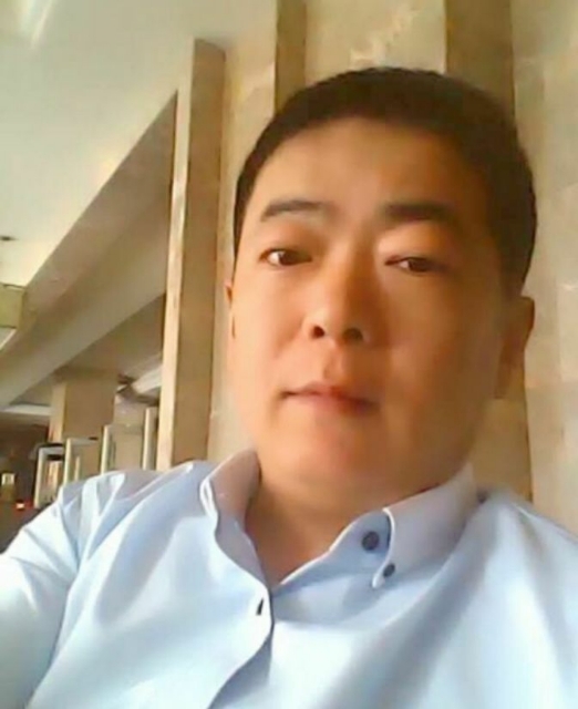 落叶随风的第一张照片--南宁相亲服务中心