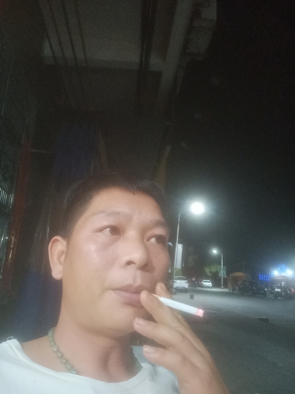 善解人意的第二张照片--南宁相亲服务中心