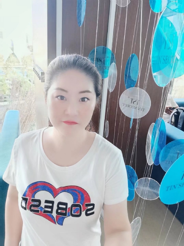 巷子里的童年的第一张照片--南宁相亲服务中心