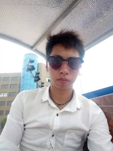 寻缘的第一张照片--南宁相亲服务中心