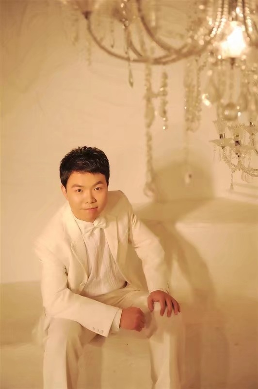 龙樱花的第一张照片--南宁相亲服务中心