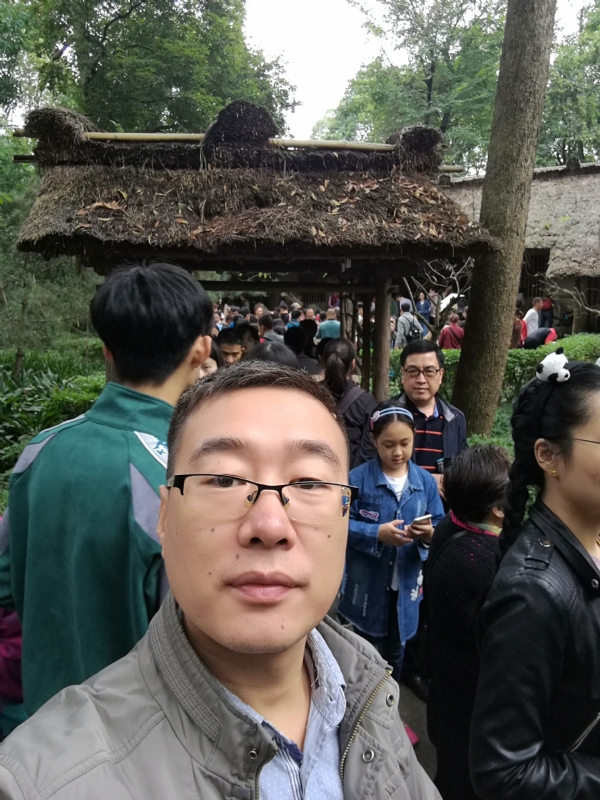 撑起一片天的第一张照片--南宁相亲服务中心