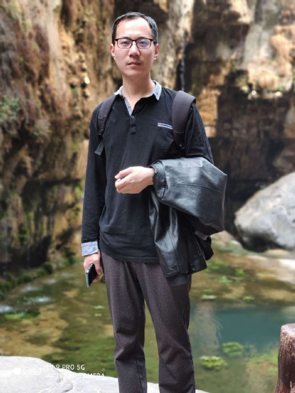 追日的第一张照片--南宁相亲服务中心