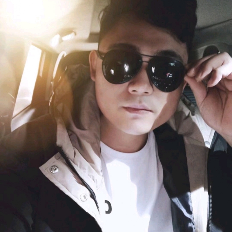 高大威武的第三张照片--南宁相亲服务中心