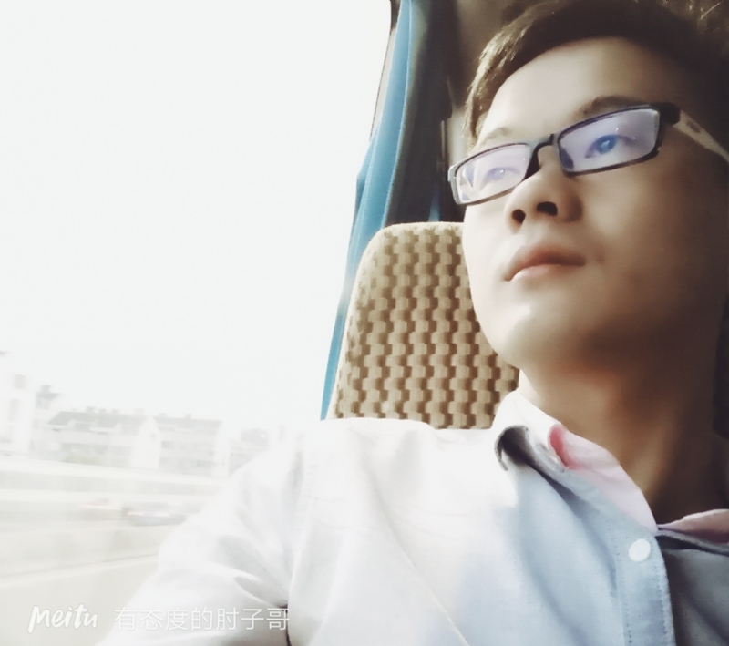 尹骏的第三张照片--南宁相亲服务中心