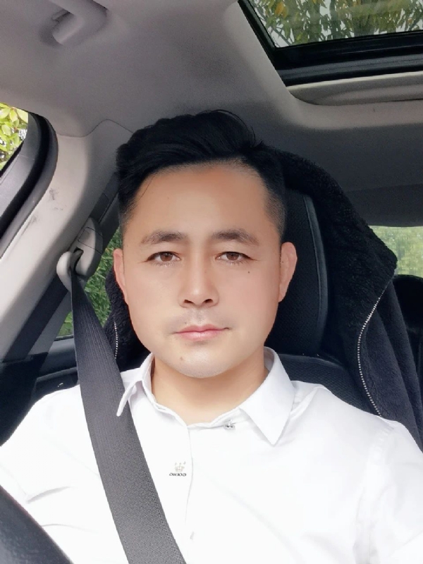 阿华大人的第一张照片--南宁相亲服务中心