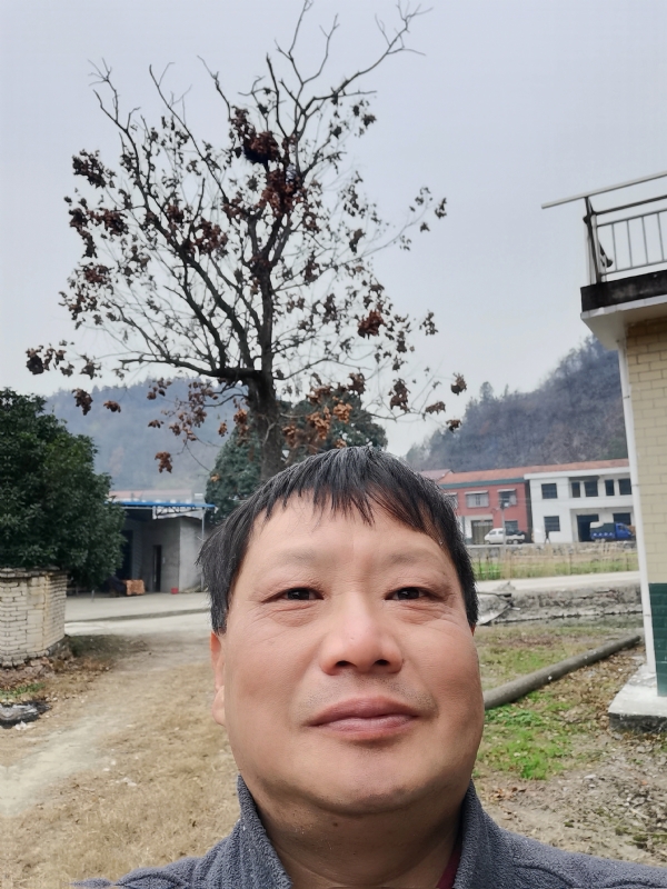 苏众青春冲浪的第二张照片--南宁相亲服务中心