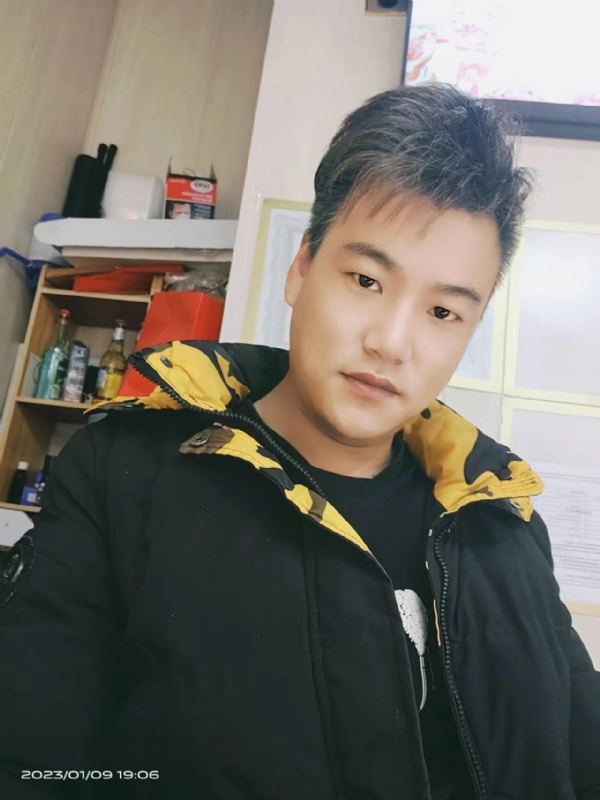 孤酒枕愁眼眠的第二张照片--南宁相亲服务中心