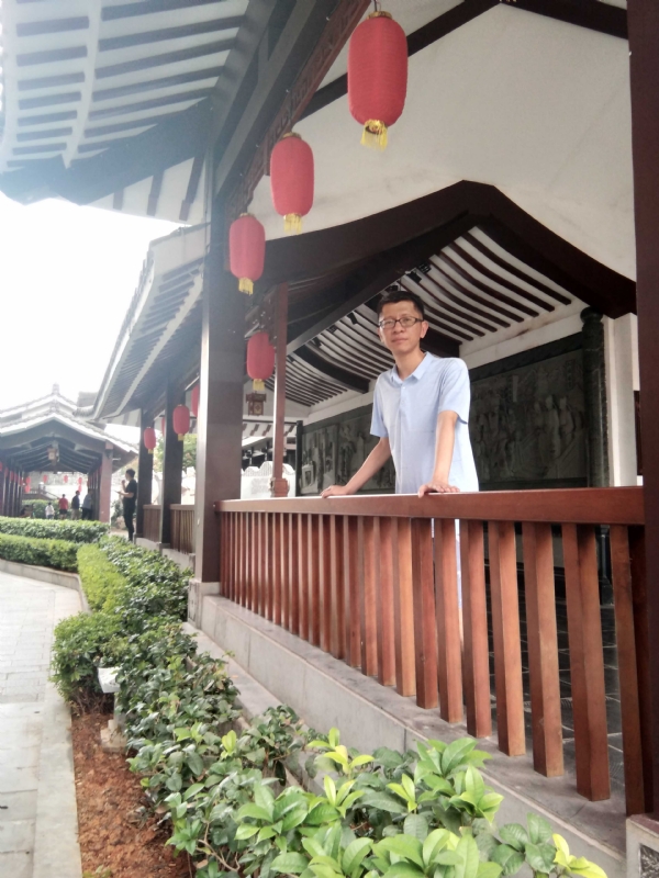 lijian的第一张照片--南宁相亲服务中心