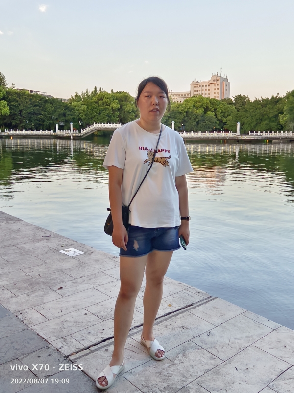 幸福触手可及的第一张照片--南宁相亲服务中心