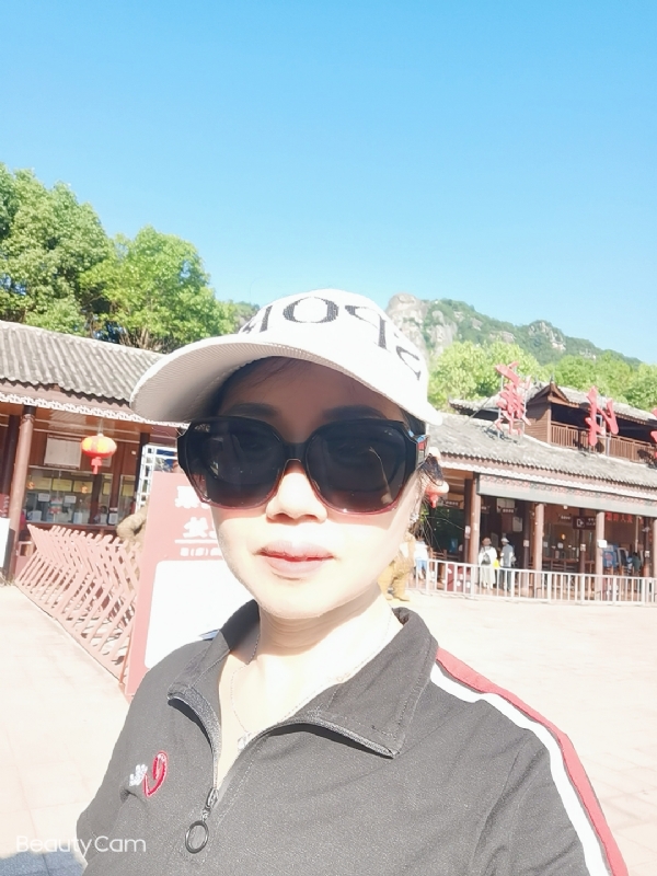 山百合的第一张照片--南宁相亲服务中心