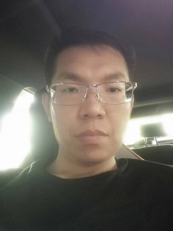 小黑包的第一张照片--南宁相亲服务中心