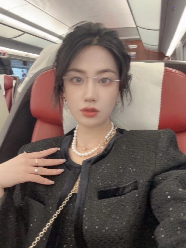 Alma的第三张照片--南宁相亲服务中心