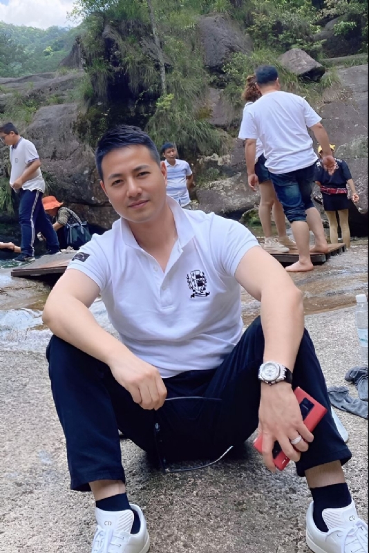 勿忘初心的第三张照片--南宁相亲服务中心