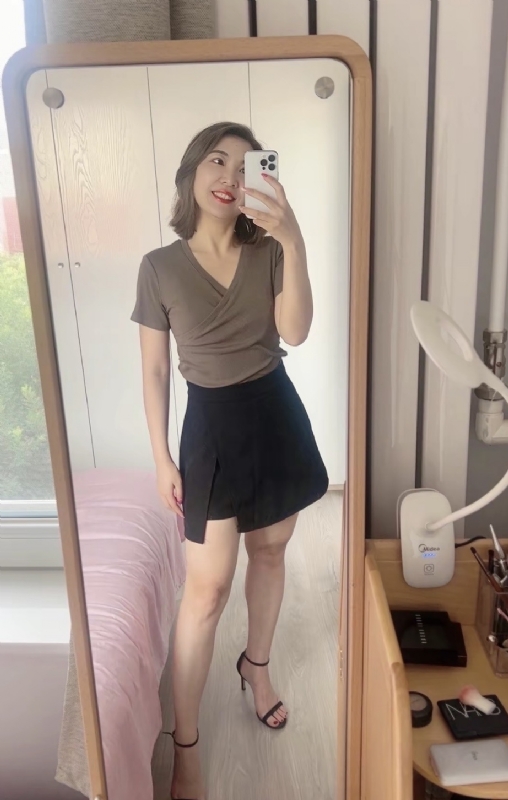 丽波的第二张照片--南宁相亲服务中心