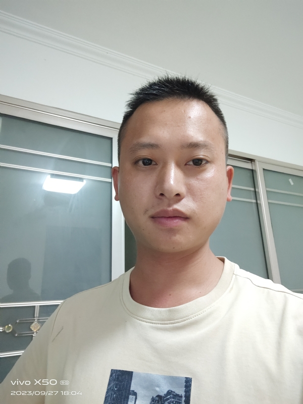 小yan同学的第一张照片--南宁相亲服务中心