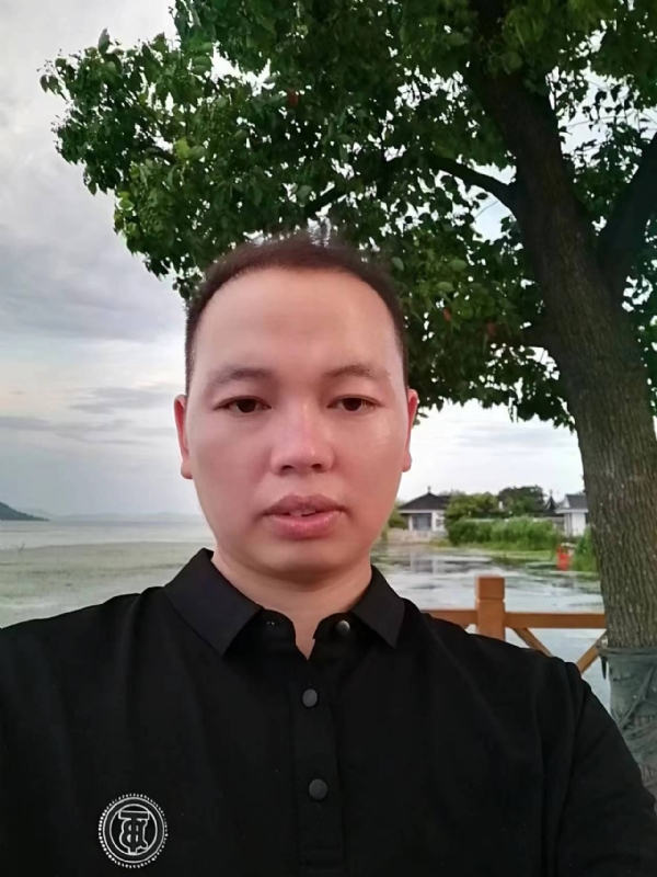 一起说晚安的第一张照片--南宁相亲服务中心