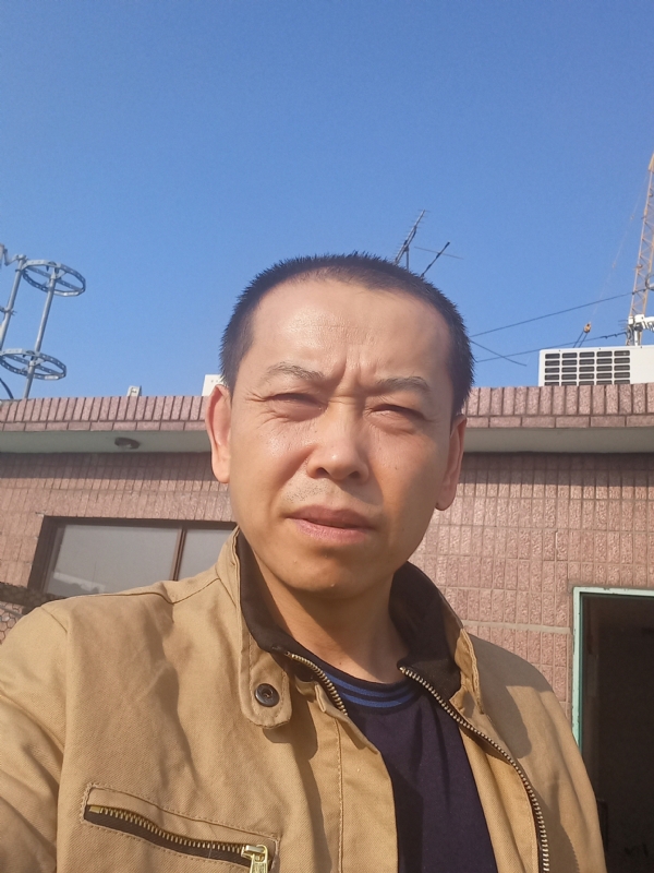 红尘逐浪的第一张照片--南宁相亲服务中心