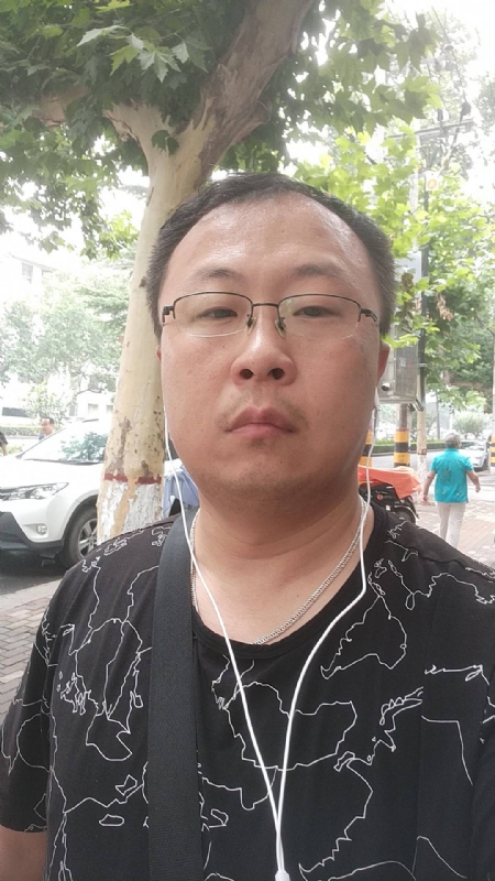 飘逸的星辰的第一张照片--南宁相亲服务中心