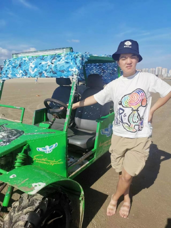 段炼成宸天下第一帅喔的第一张照片--南宁相亲服务中心